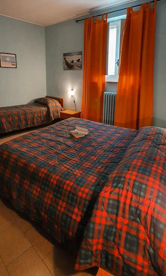 Hotel Mediterraneo Джовинацо Екстериор снимка