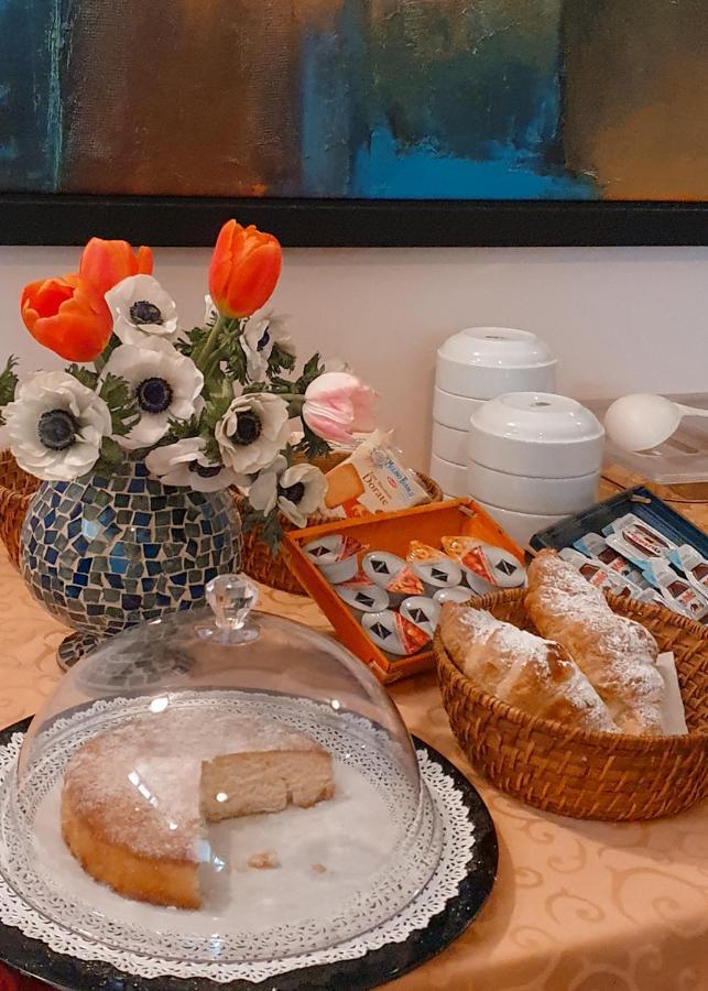 Hotel Mediterraneo Джовинацо Екстериор снимка